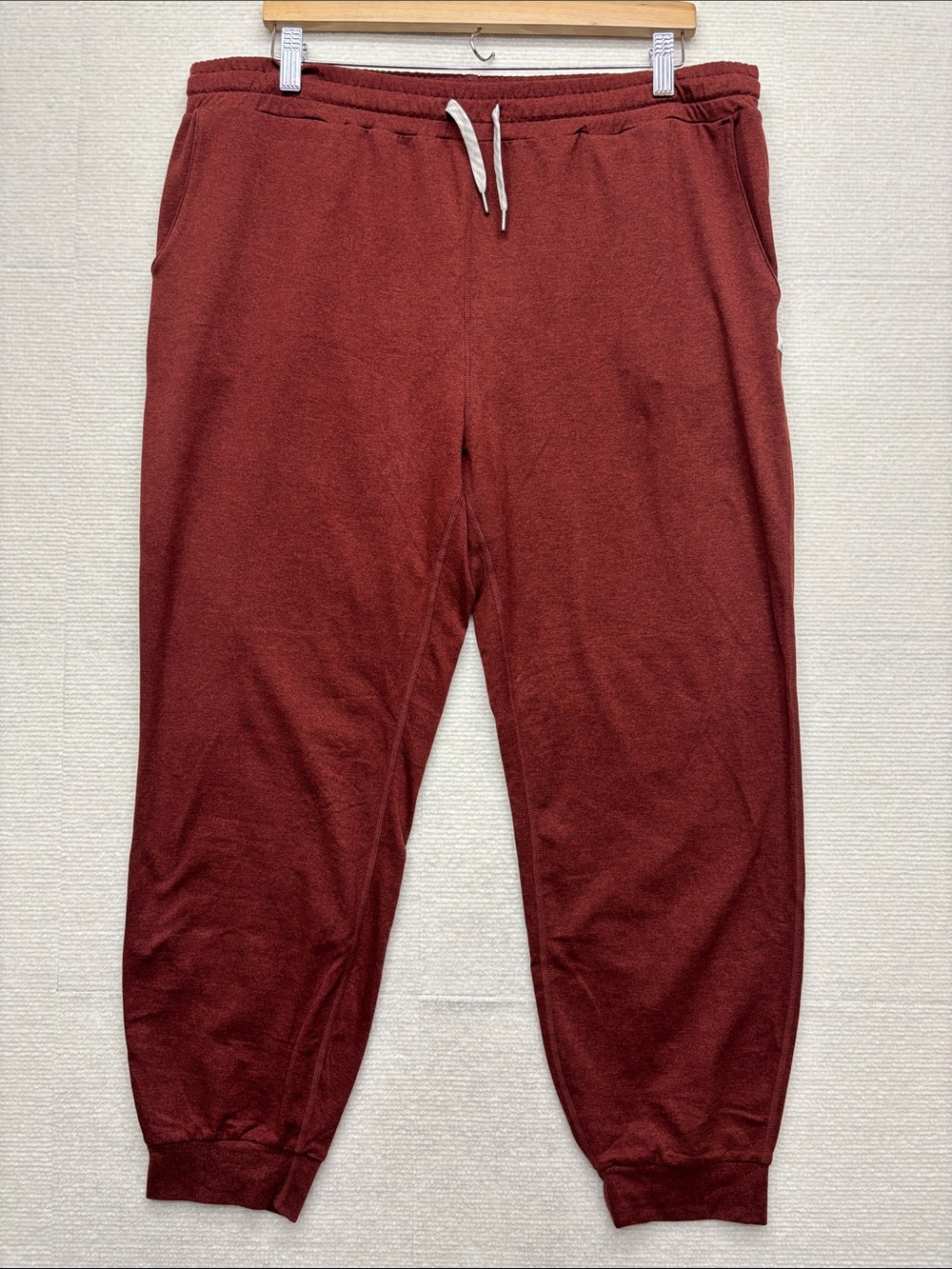 Vuori XXL Men's Maroon Drawstring Sweatpants